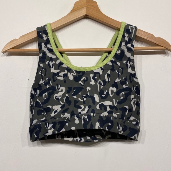 soulcycle Other - Soulcycle Green‎ Camo Print Sports Bra XS